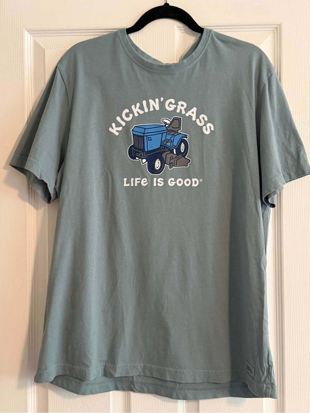 Life Is Good Men's 'Kickin' Grass' Tractor Tee - Dusty Teal